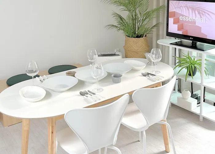 Hostay Cheongdam 2br Gangnam 5 Oliveyoung