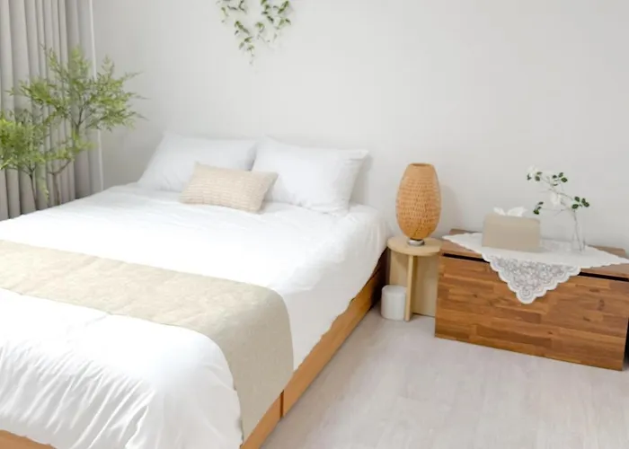 Hostay Cheongdam 2br Gangnam 5 Oliveyoung Apartment Seoul