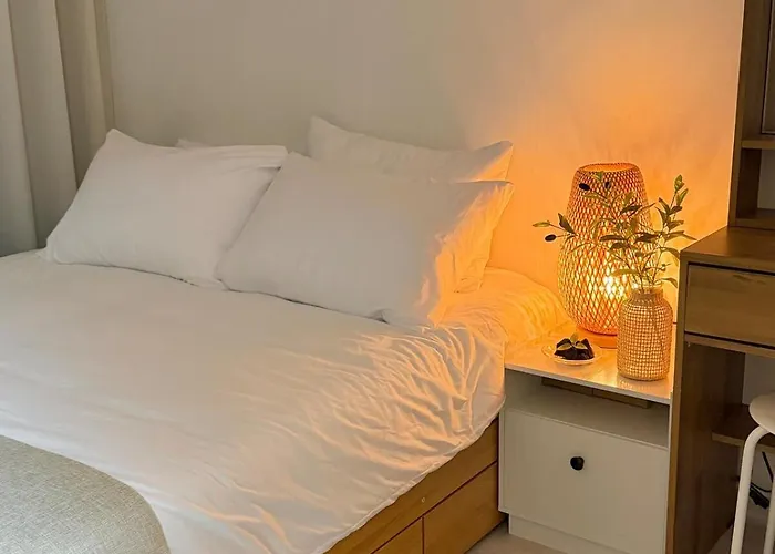 Hostay Cheongdam 2br Gangnam 5 Oliveyoung