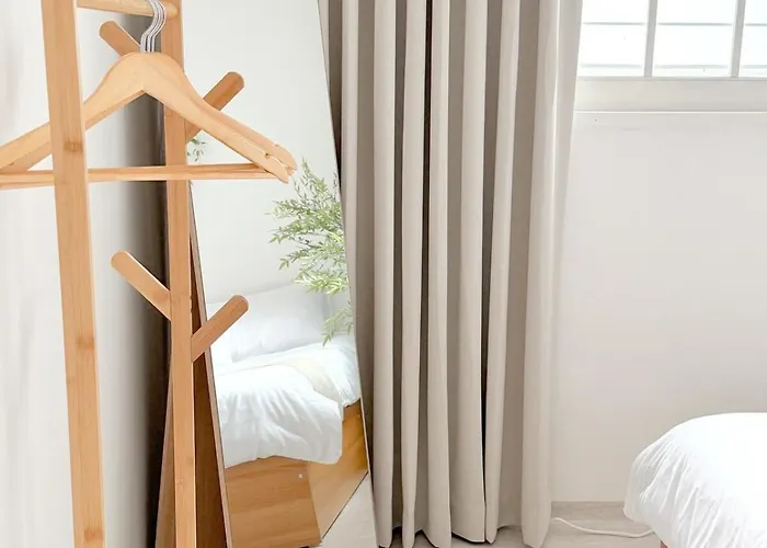 Hostay Cheongdam 2br Gangnam 5 Oliveyoung