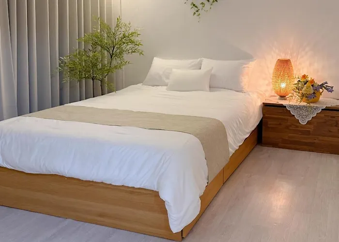 Apartment Hostay Cheongdam 2br Gangnam 5 Oliveyoung *