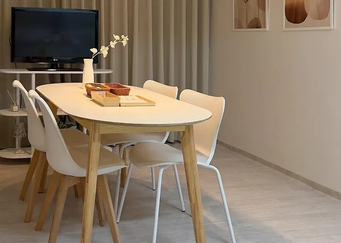 Hostay Cheongdam 2br Gangnam 5 Oliveyoung * Seoul